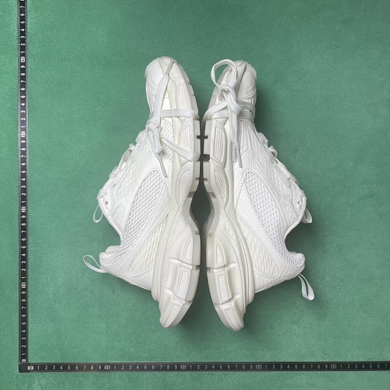 BALENCIAGA SNEAKERS (103)