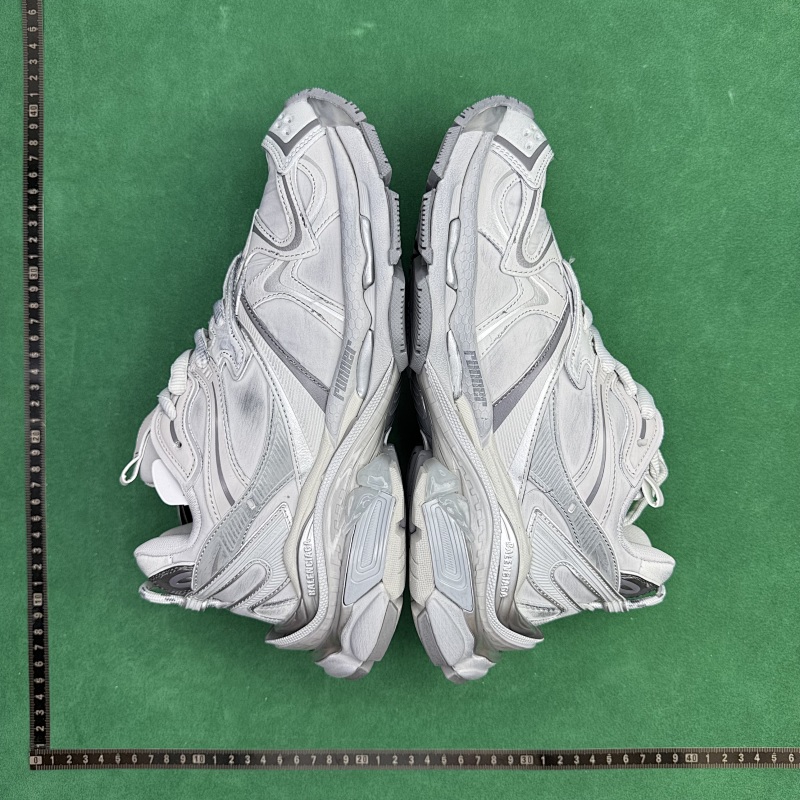 BALENCIAGA SNEAKERS (254)