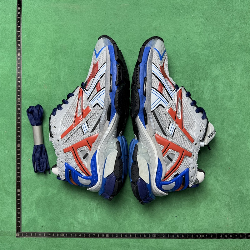 BALENCIAGA SNEAKERS (48)