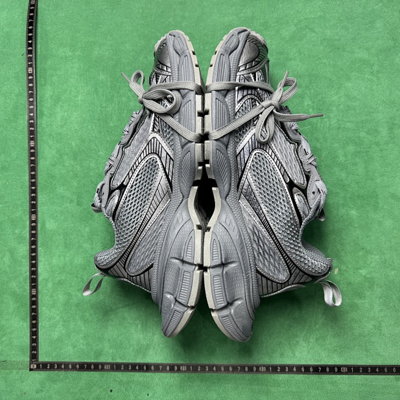 BALENCIAGA SNEAKERS (95)