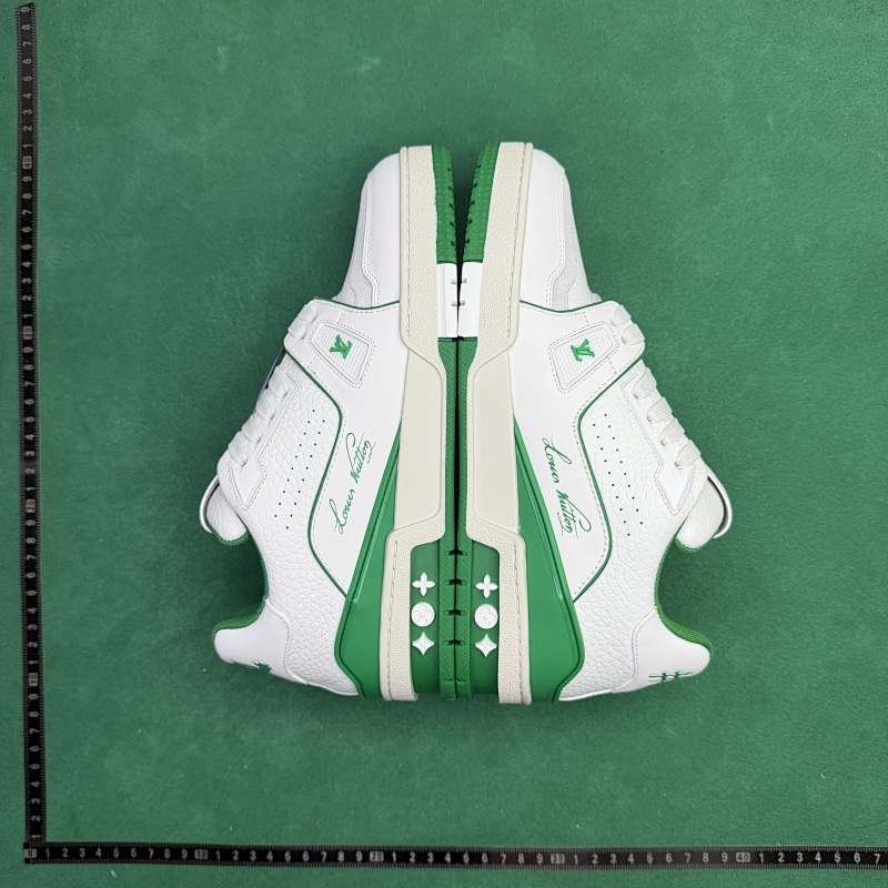 LOUIS VUITTON SNEAKERS (71)