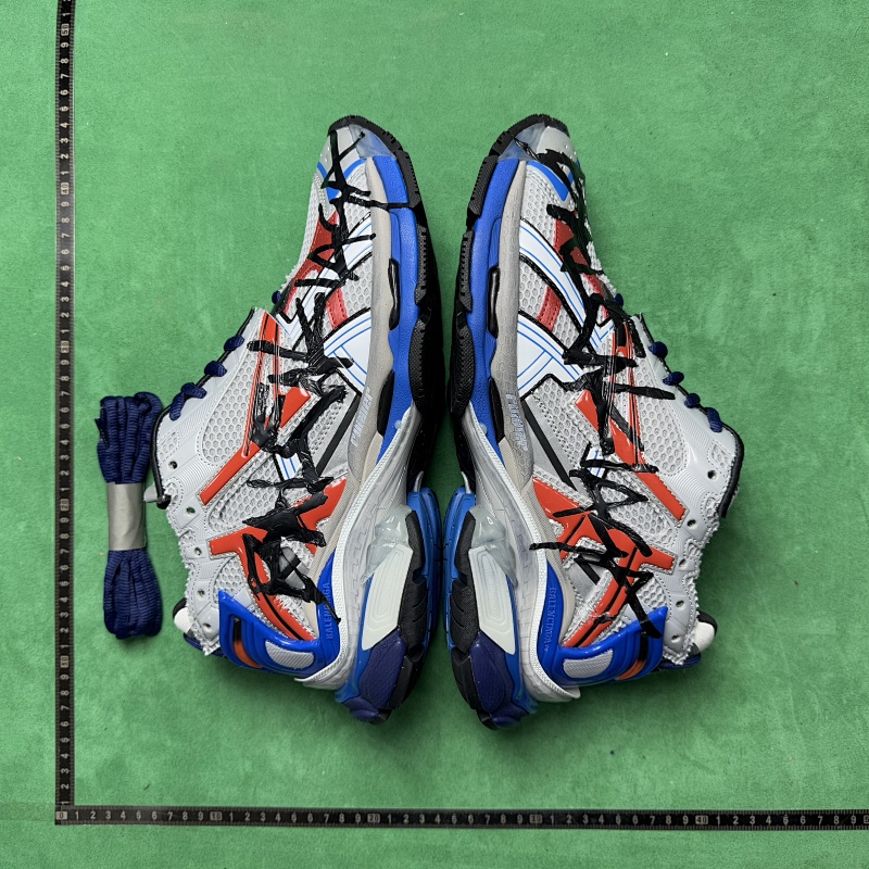 BALENCIAGA SNEAKERS (37)