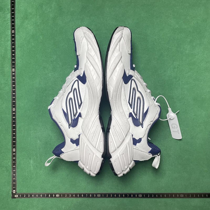 BALENCIAGA SNEAKERS (185)