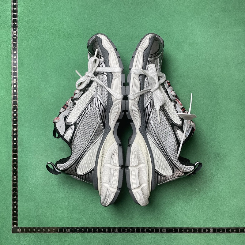 BALENCIAGA SNEAKERS (146)