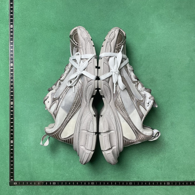 BALENCIAGA SNEAKERS (129)