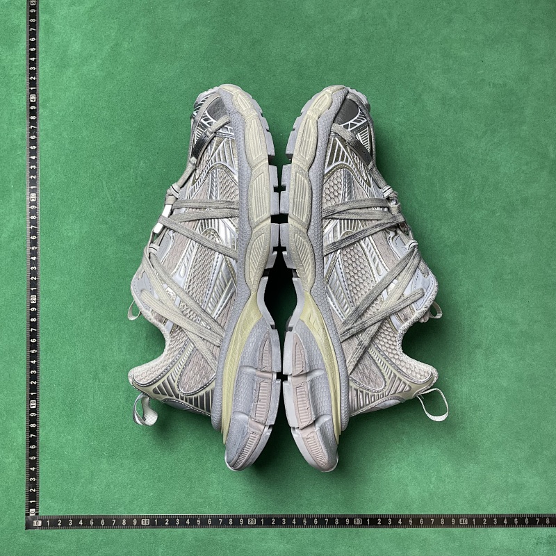 BALENCIAGA SNEAKERS (168)