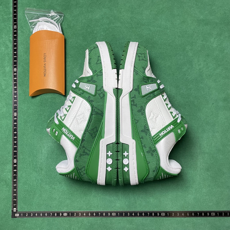 LOUIS VUITTON SNEAKERS (7)