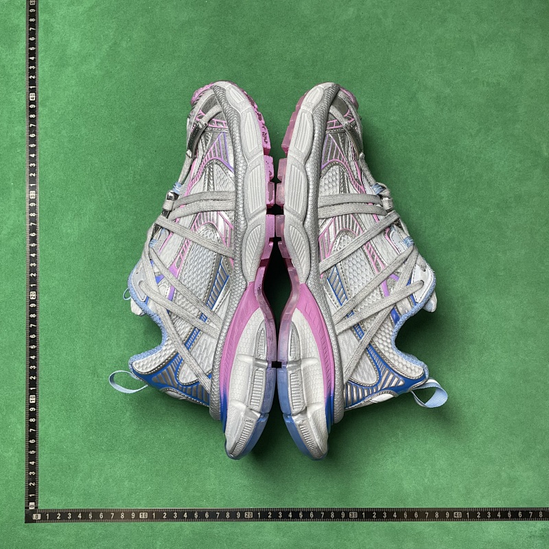 BALENCIAGA SNEAKERS (169)