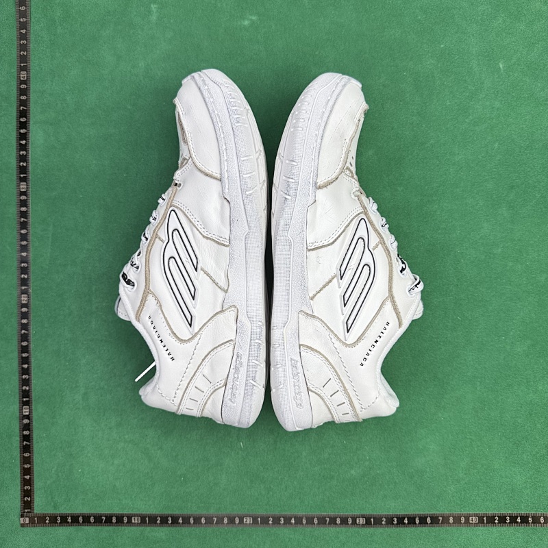BALENCIAGA SNEAKERS (203)