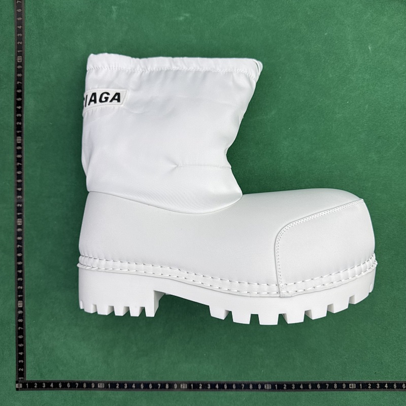 BALENCIAGA SNEAKERS (205)