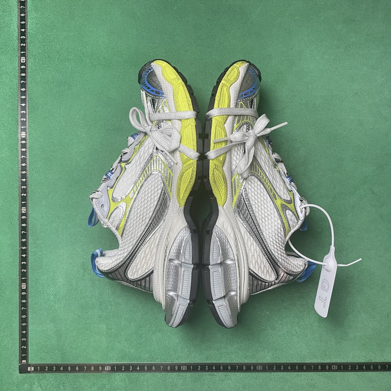 BALENCIAGA SNEAKERS (107)