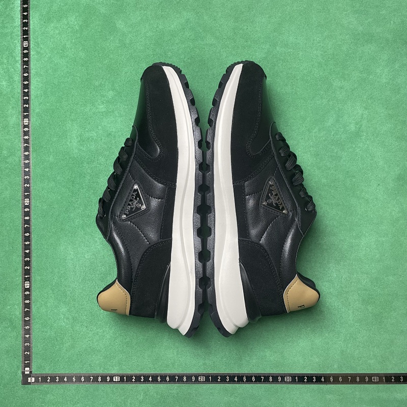 PRADA SNEAKERS (29)