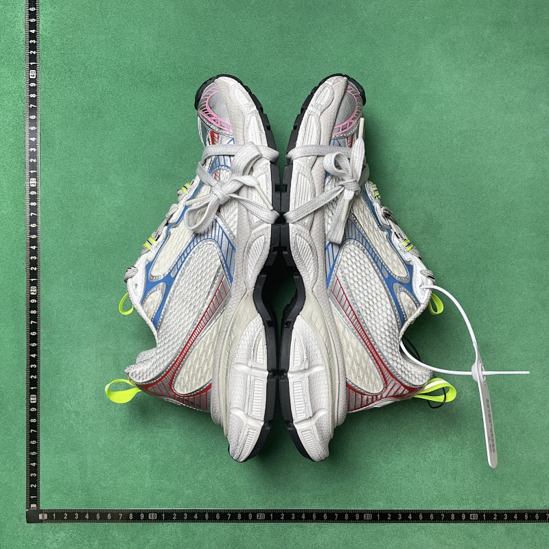 BALENCIAGA SNEAKERS (130)