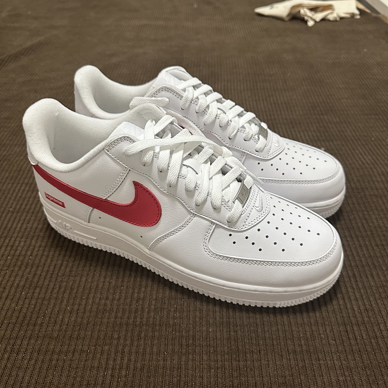 SUPREME AF1