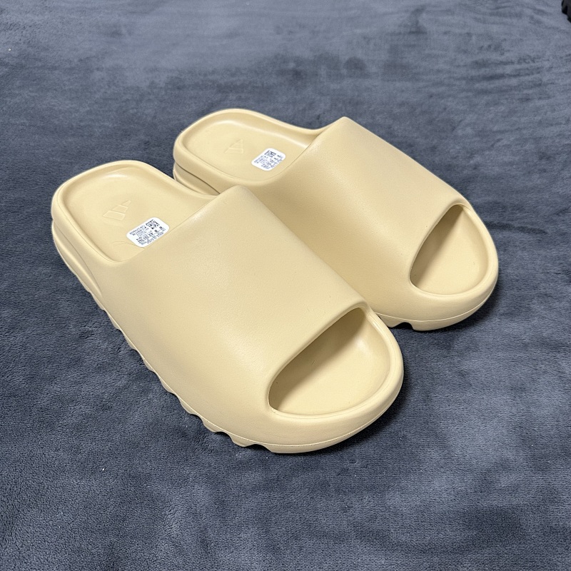 GX YEEZY SLIDE (2)