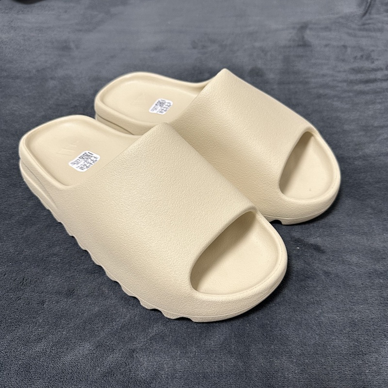 GX YEEZY SLIDE (4)
