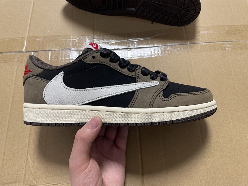 TX TS AJ1 LOW DARK MOCHA