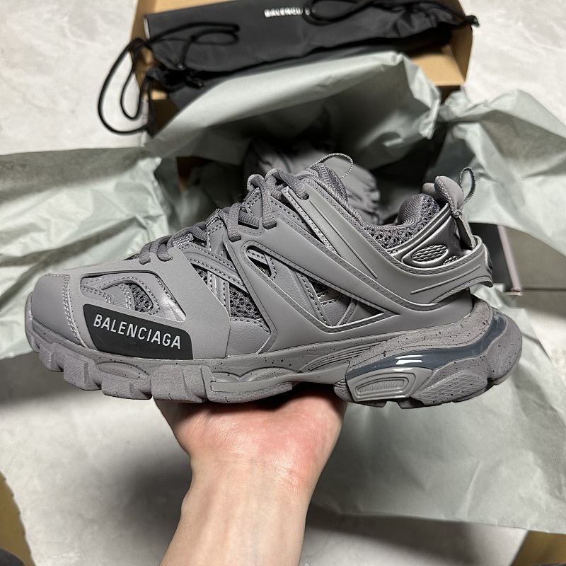 BALENCIAGA TRACK