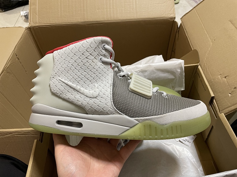 NIKE AIR YEEZY
