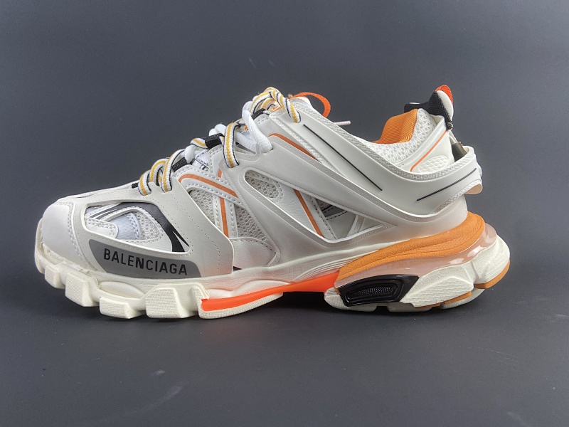 海外版 Balenciaga track (2)