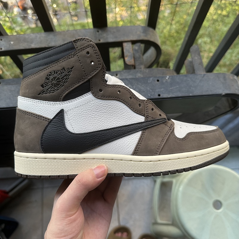 GOAT TS AJ1 HIGH (2)