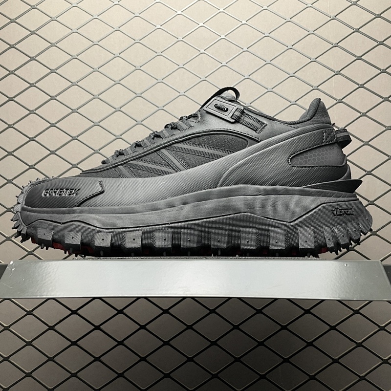 MON登山鞋