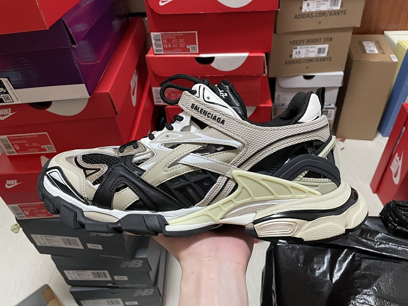 BALENCIAGA TRACK2.0