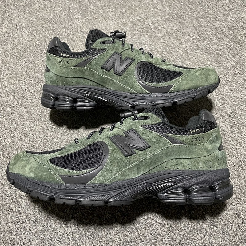 M BATCH NEW BALANCE 2002R