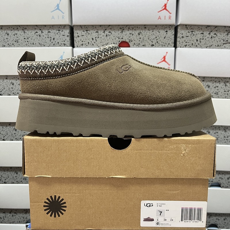 UGG (1:1) (47)