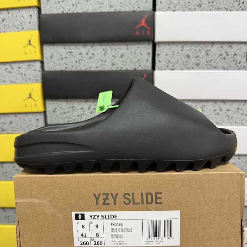 YEEZY SLIDE FX0495