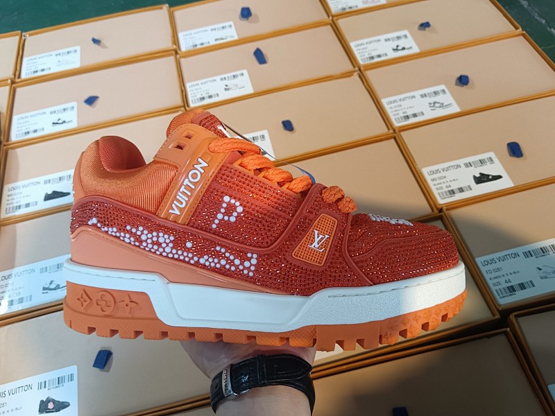 LOUIS VUITTON Trainer Max Orange Diamond