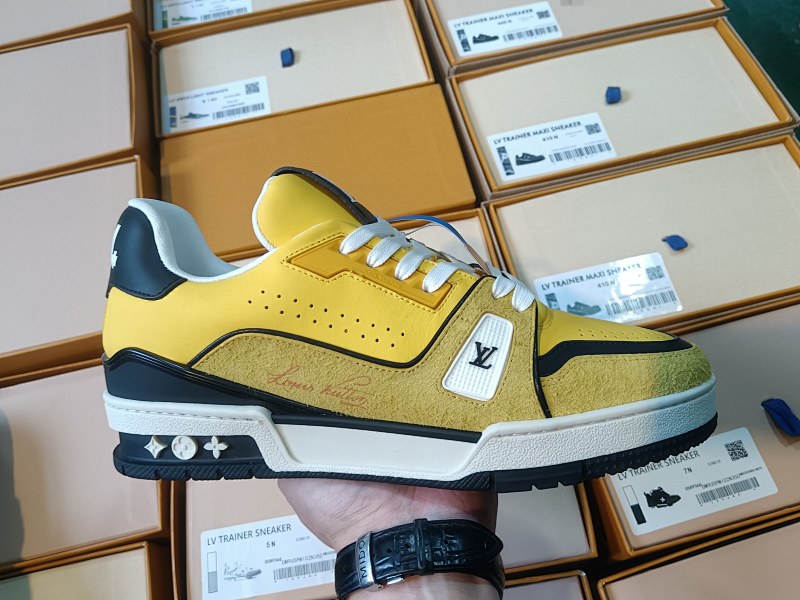 LOUIS VUITTON LV Trainer Sneakers