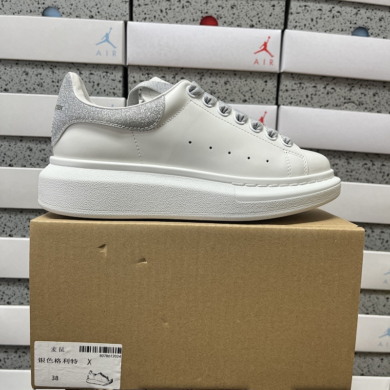 ALEXANDER MCQUEEN (67)