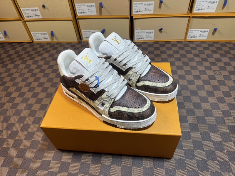 LOUIS VUITTON 1V Trainer Chessboard