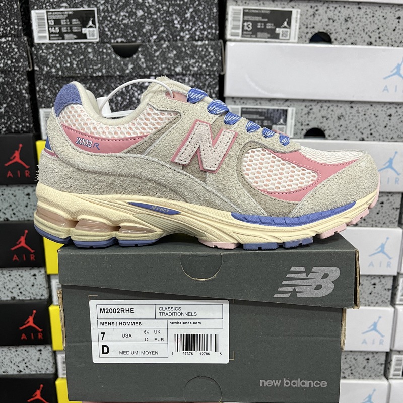NEW BALANCE 2002 (1:1) (4)