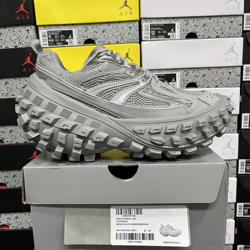 BALENCIAGA DEFENDER (13)