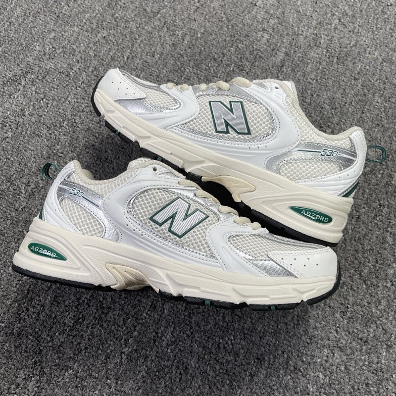 NEW BALANCE 530 (19)