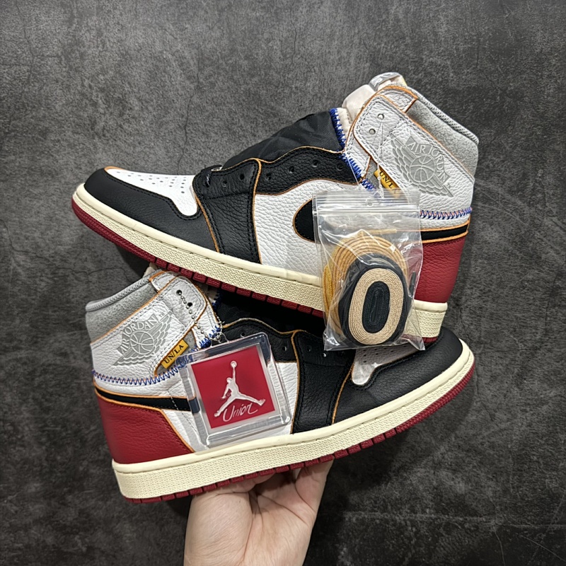 JORDAN 1 (27)