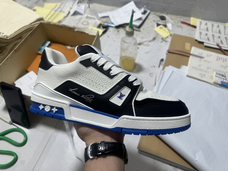 LOUIS VUITTON Foshan Batch 1V Trainer (11)