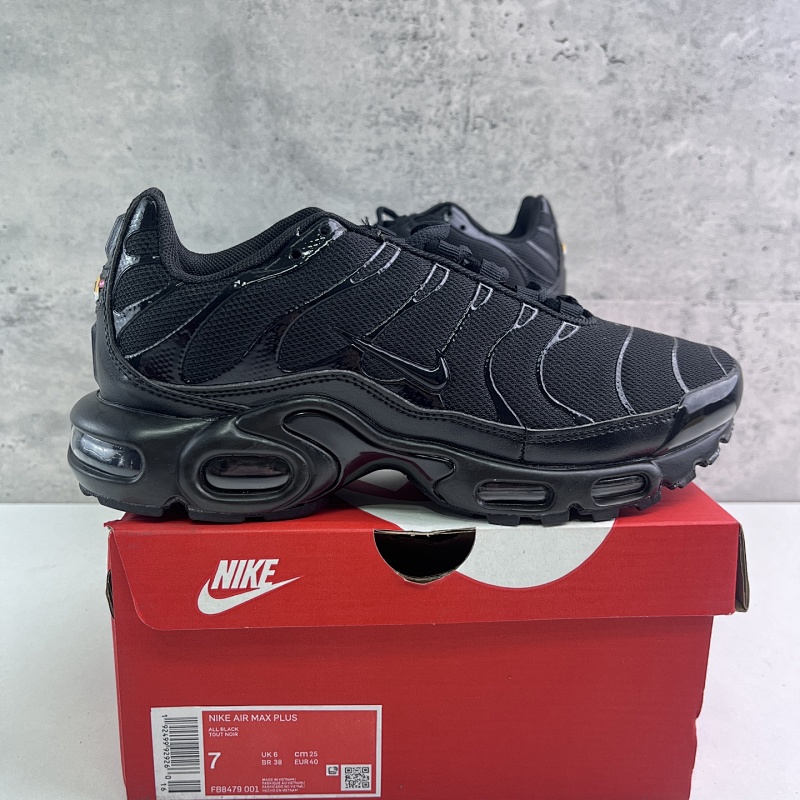 NIKE AIRMAX TN (XY) (21)