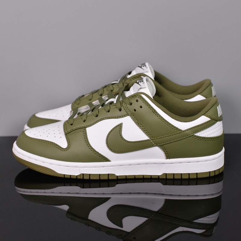 NIKE Dunk Low 'Olive Green'