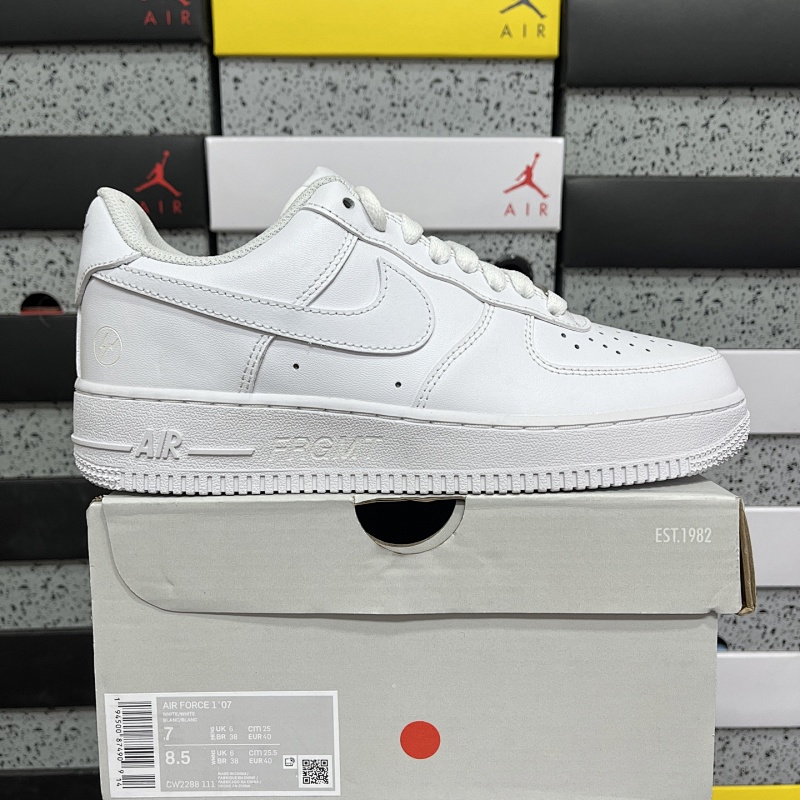 NIKE Air Force 1 Low Fragment Design
