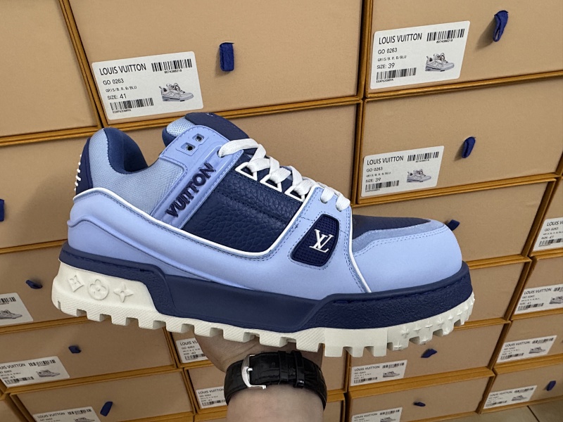 LOUIS VUITTON Trainer Max (2)