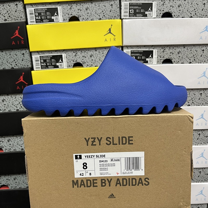 YEEZY SLIDE (14)