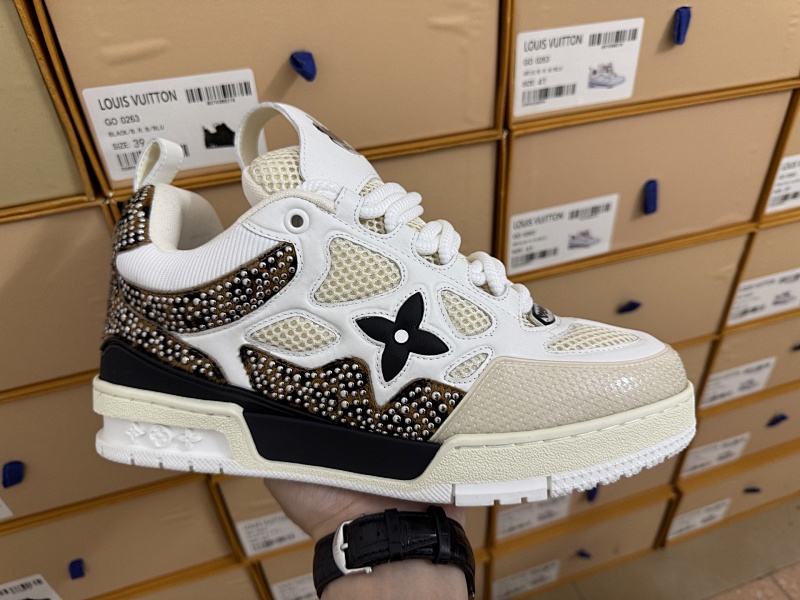 LOUIS VUITTON Skate sk8