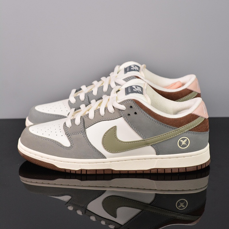 NIKE Dunk Low 'Wing Grey'