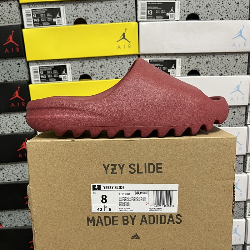 YEEZY SLIDE (11)