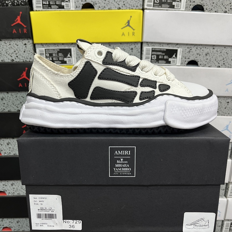 MIHARA YASUHIRO (40)