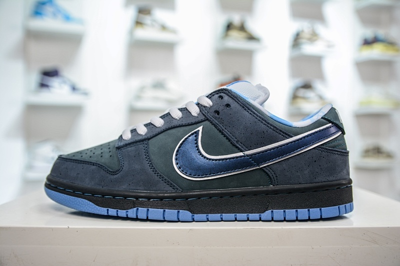Nike Dunk Low "Blue Lobster"