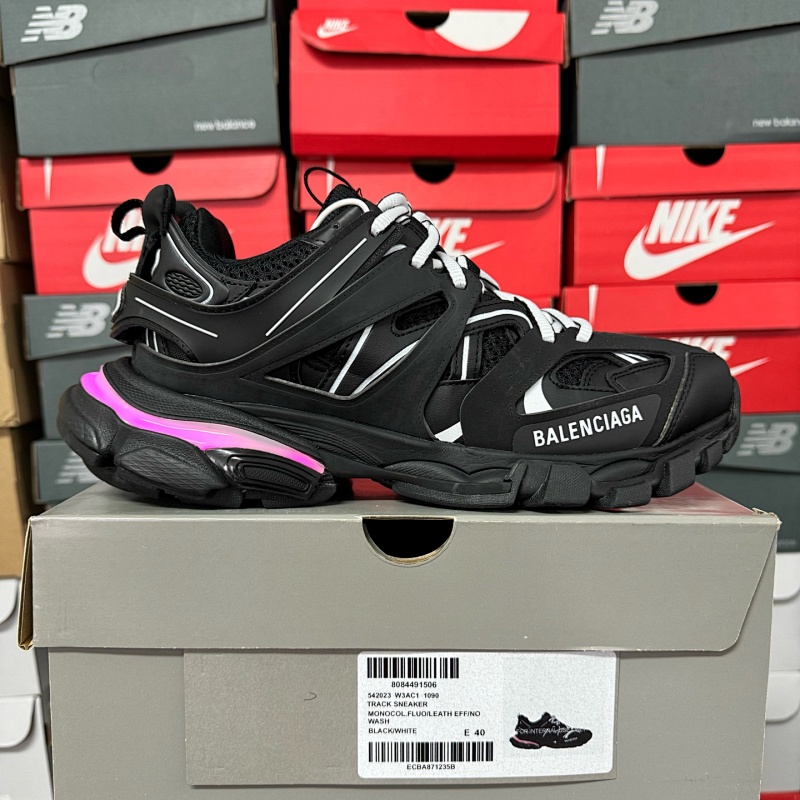 BALENCIAGA TRACK LED (4)